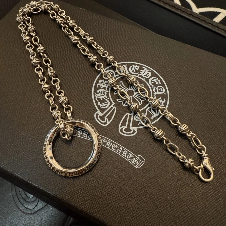 EyeCatching Chrxmx Hxxrts Necklaces 296147