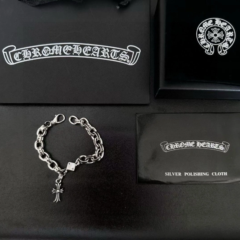 Classic Chrxmx Hxxrts Bracelets 296592
