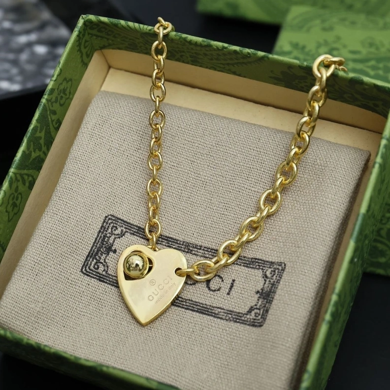 Gxccx Necklaces Stylish 302117