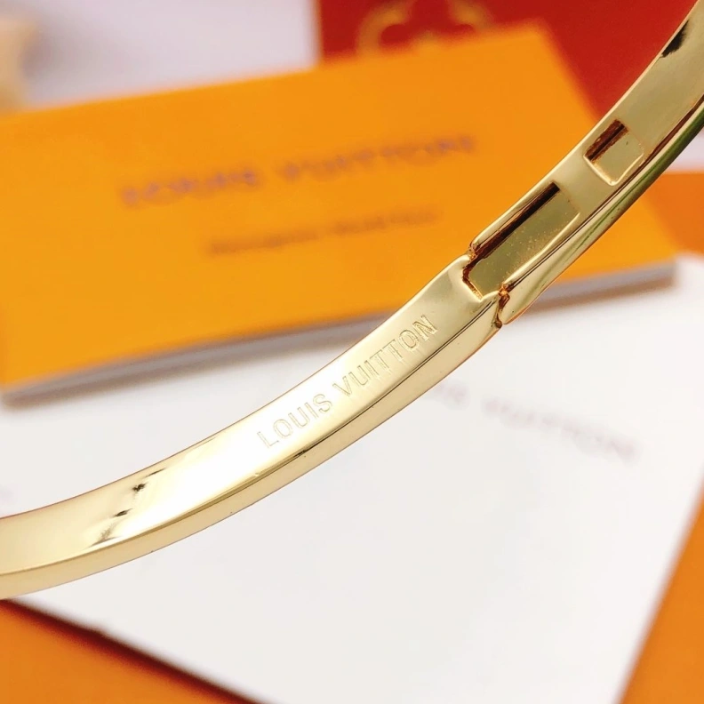 EyeCatching LX Bracelets 309675