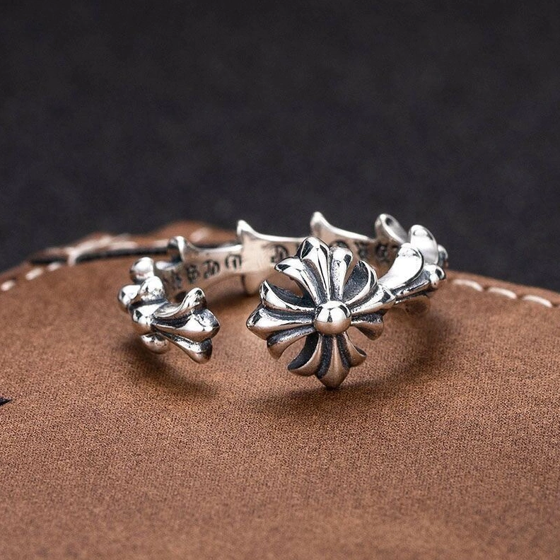 Resilient Chrxmx Hxxrts Rings 295676