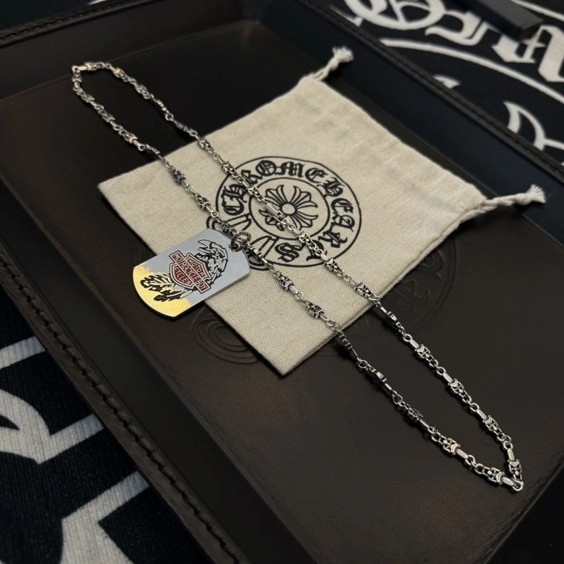 Sleek Chrxmx Hxxrts Necklaces 296141