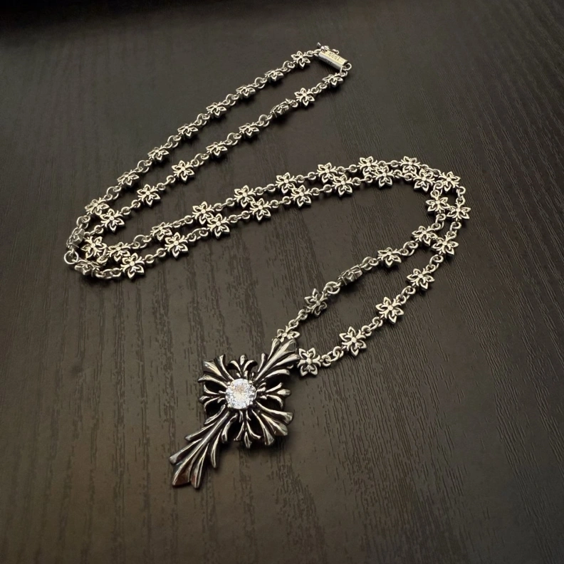 NewStyle Chrxmx Hxxrts Necklaces 296136