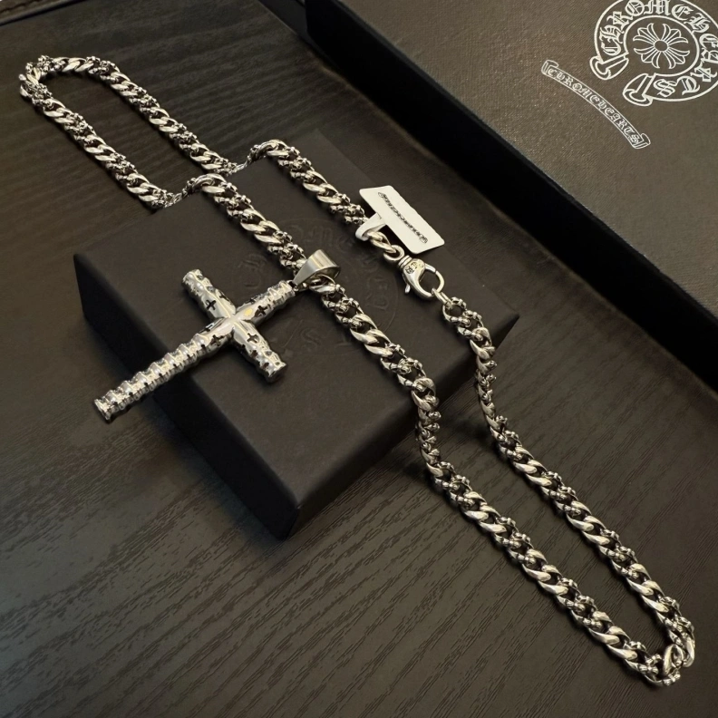 Durable Chrxmx Hxxrts Necklaces 296135