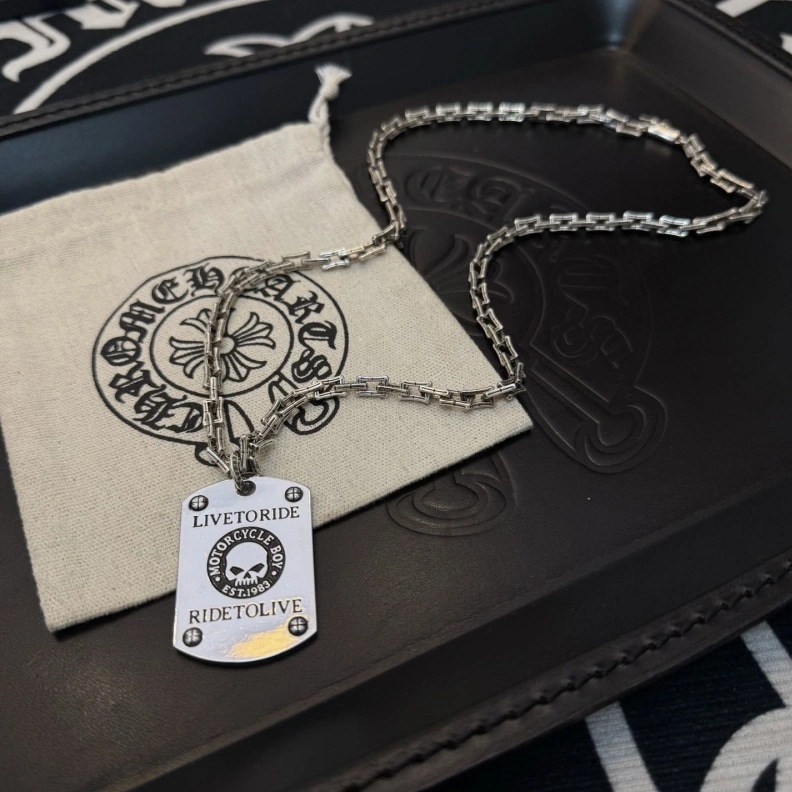 GoAnywhere Chrxmx Hxxrts Necklaces 296128
