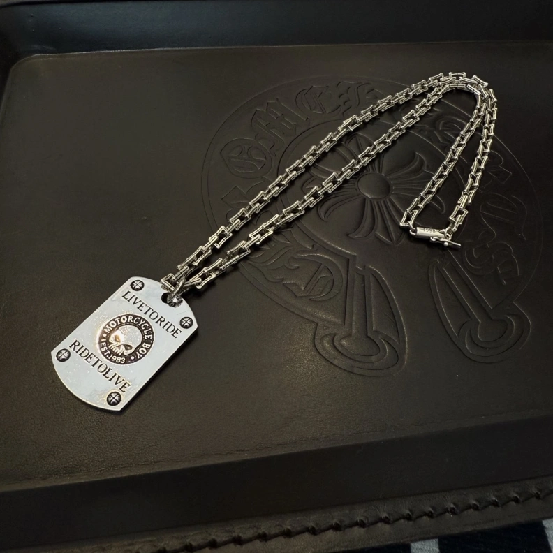 GoAnywhere Chrxmx Hxxrts Necklaces 296128