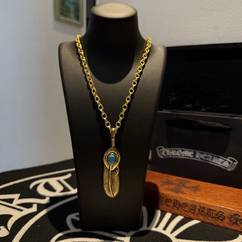 EyeCatching Chrxmx Hxxrts Necklaces 296129