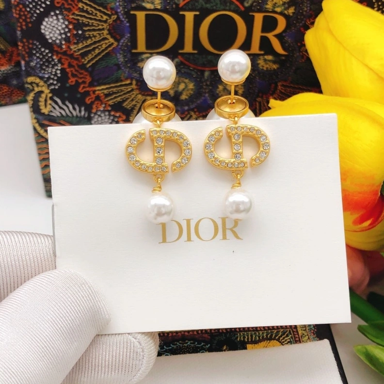 EyeCatching Christian Dxxr Earrings 294550