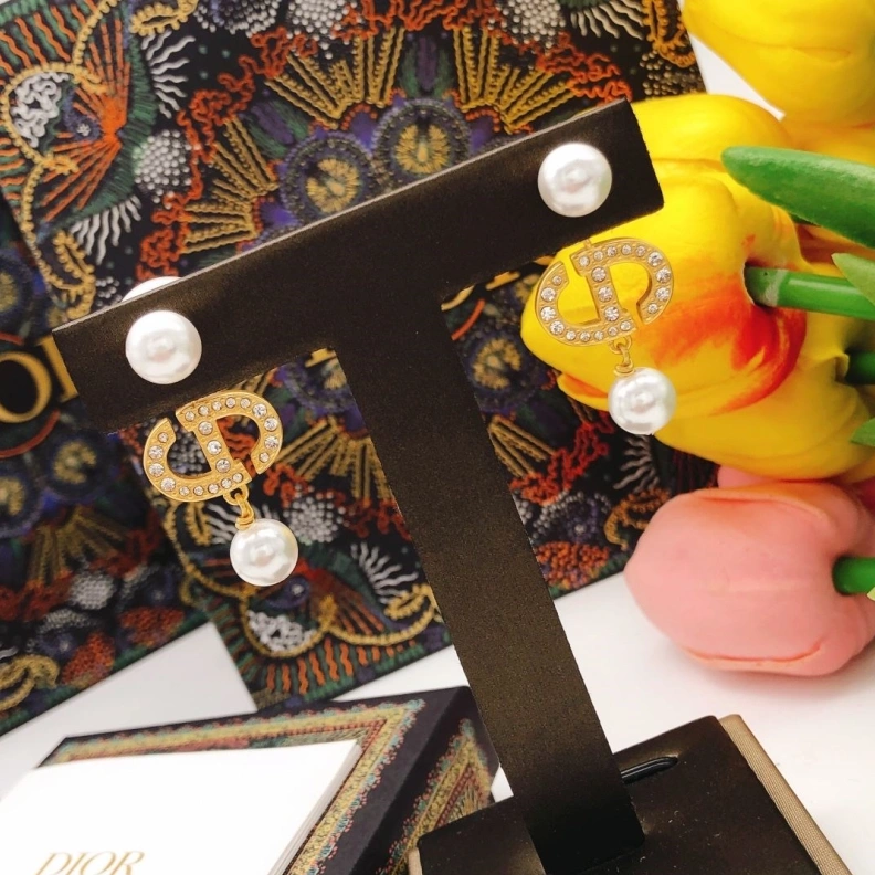 EyeCatching Christian Dxxr Earrings 294550