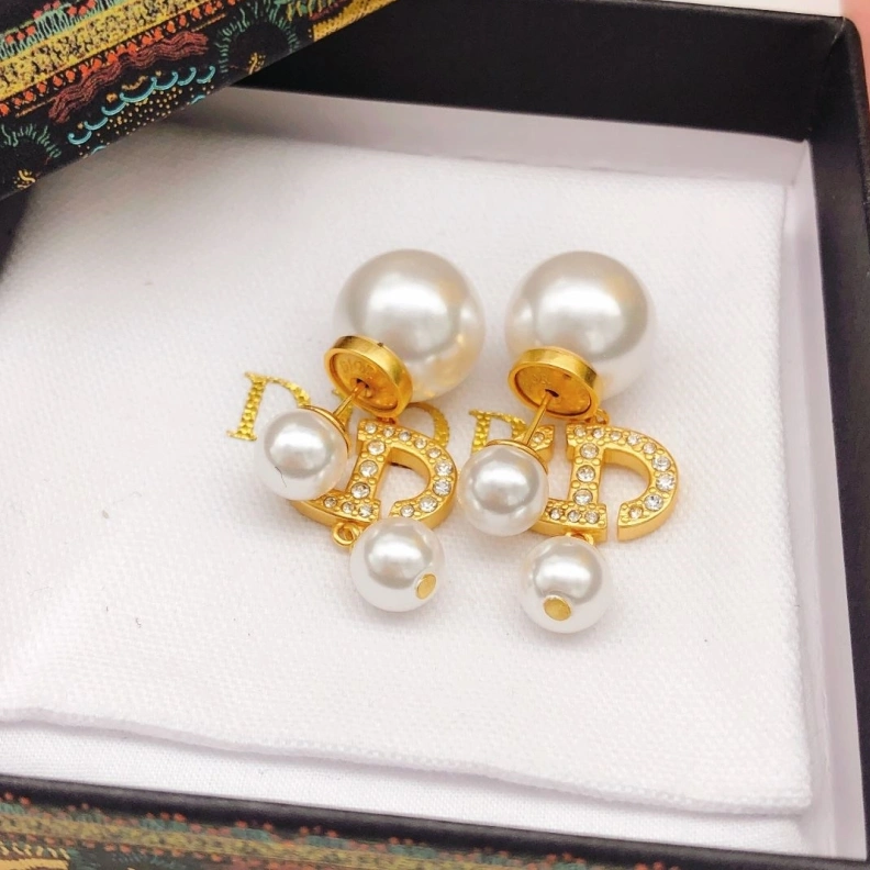 EyeCatching Christian Dxxr Earrings 294550