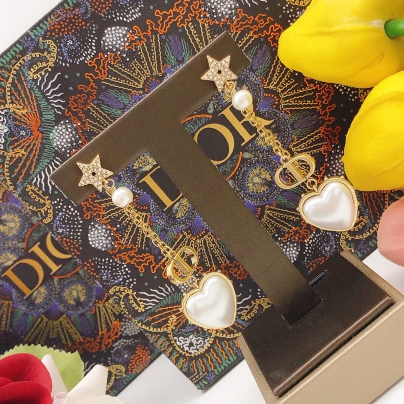 Christian Dxxr Earrings Affordable 294548