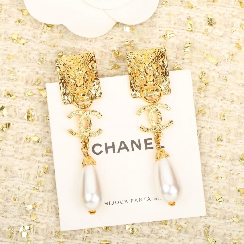 Sophisticated Chxnxl Earrings 284513