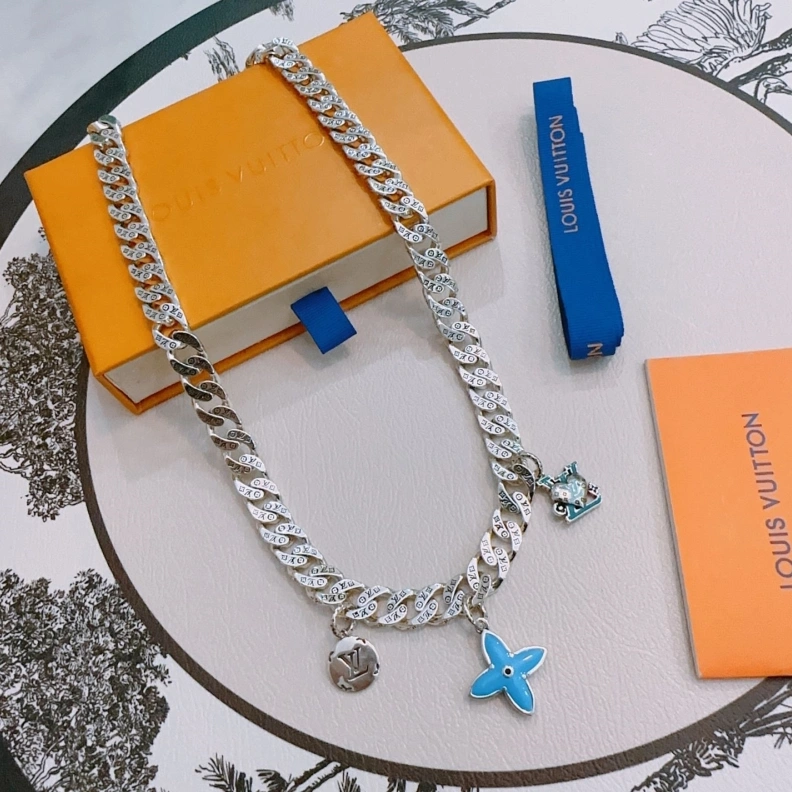 WellDesigned LX Necklaces 308565