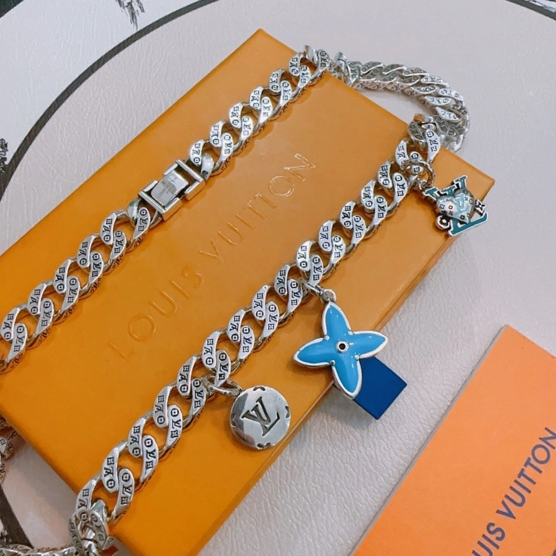 WellDesigned LX Necklaces 308565
