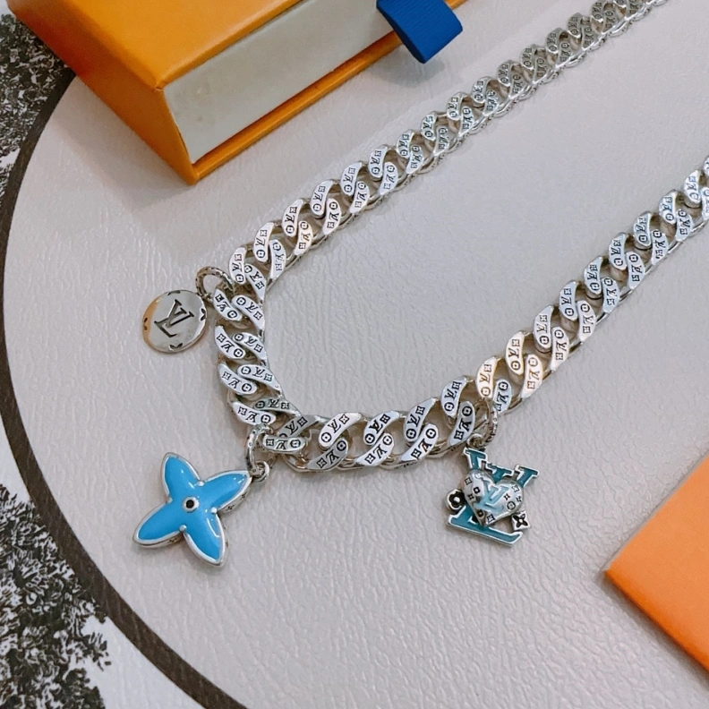 WellDesigned LX Necklaces 308565