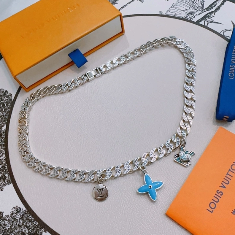 WellDesigned LX Necklaces 308565