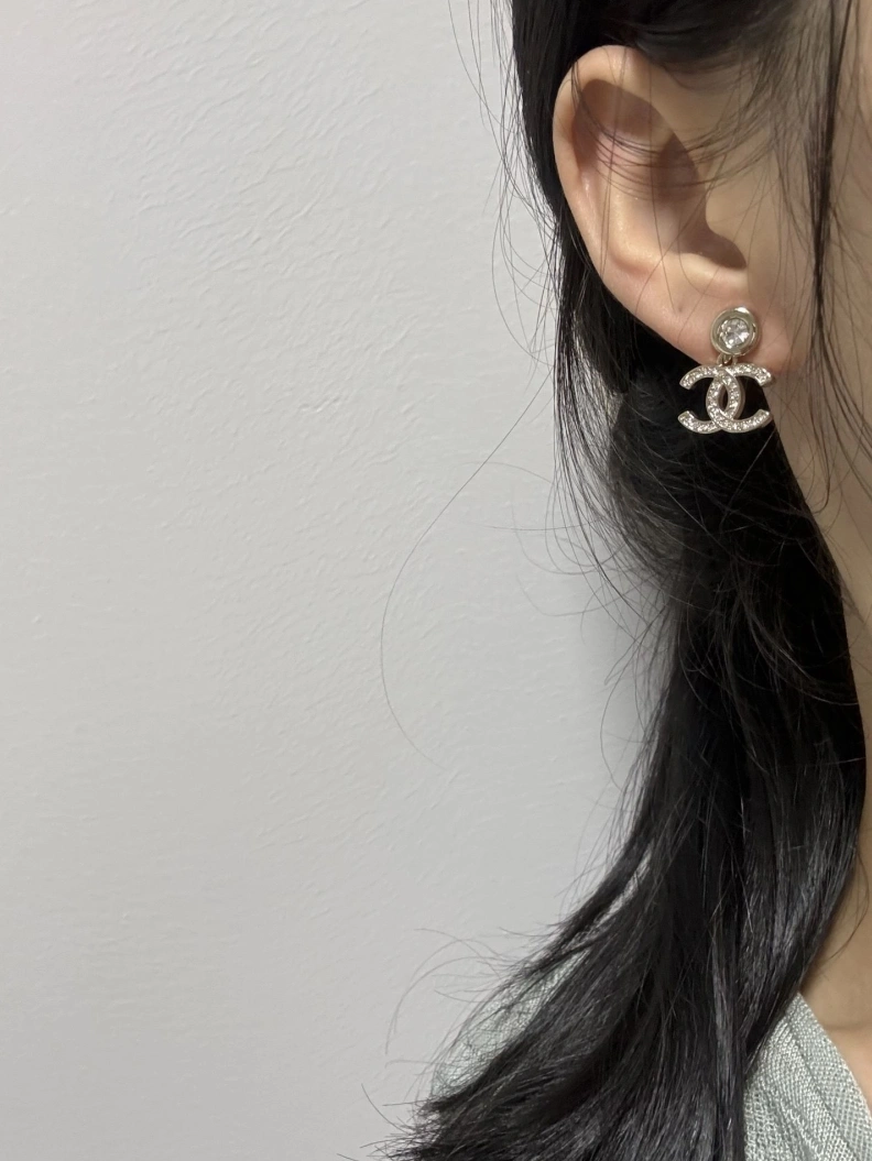 Fashionable Chxnxl Earrings 284490