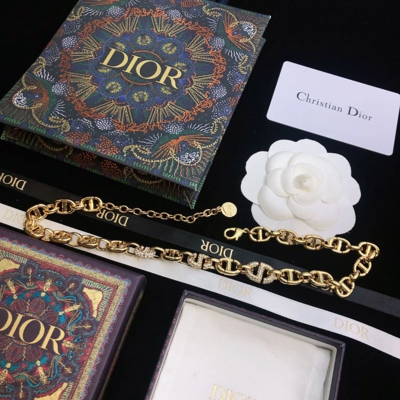 Efficient Christian Dxxr Necklaces 293765