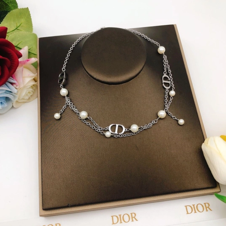 Christian Dxxr Necklaces Elegant 294424