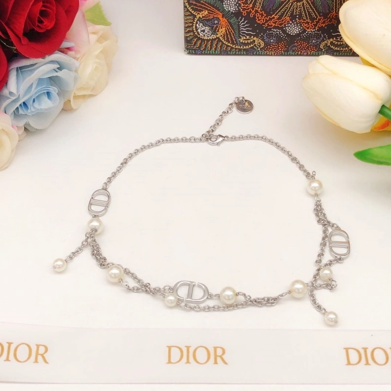 Christian Dxxr Necklaces Elegant 294424