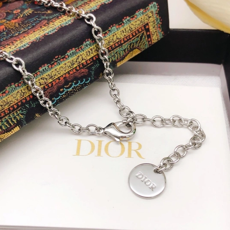Christian Dxxr Necklaces Elegant 294424
