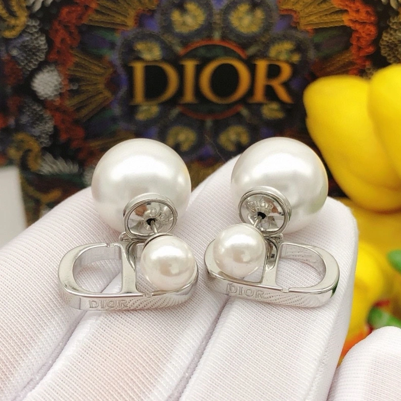 Resilient Christian Dxxr Earrings 294562
