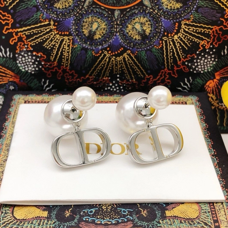Resilient Christian Dxxr Earrings 294562