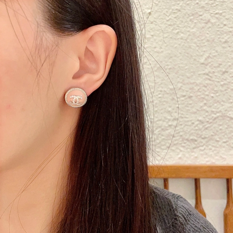Comfortable Chxnxl Earrings 284475