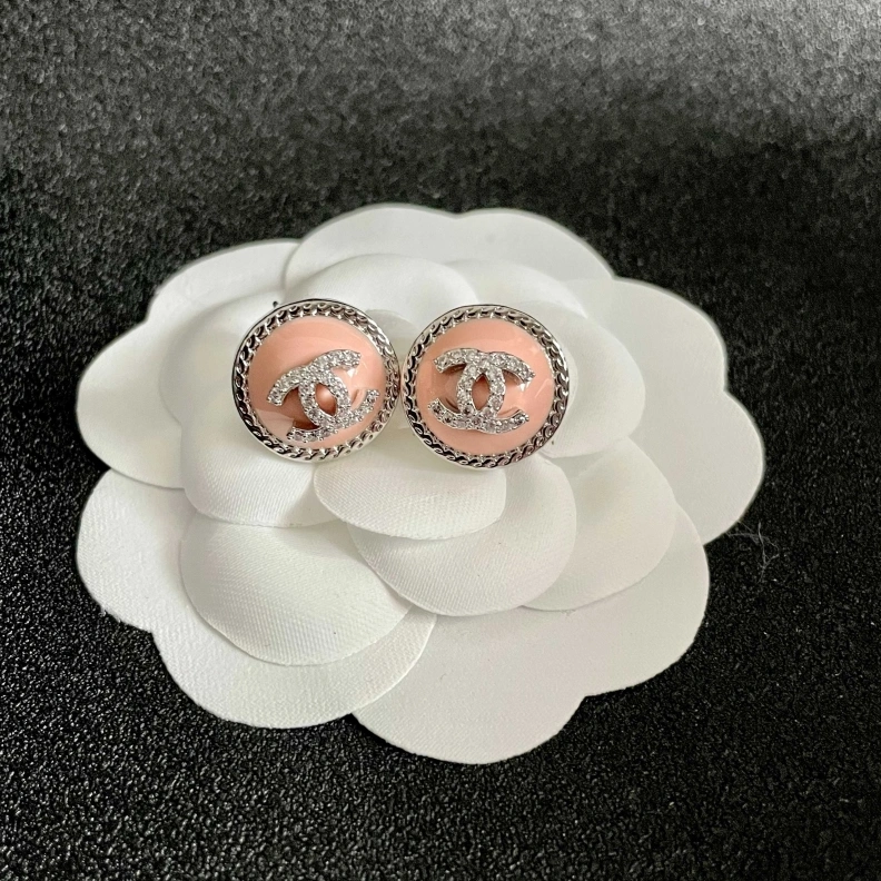 Comfortable Chxnxl Earrings 284475