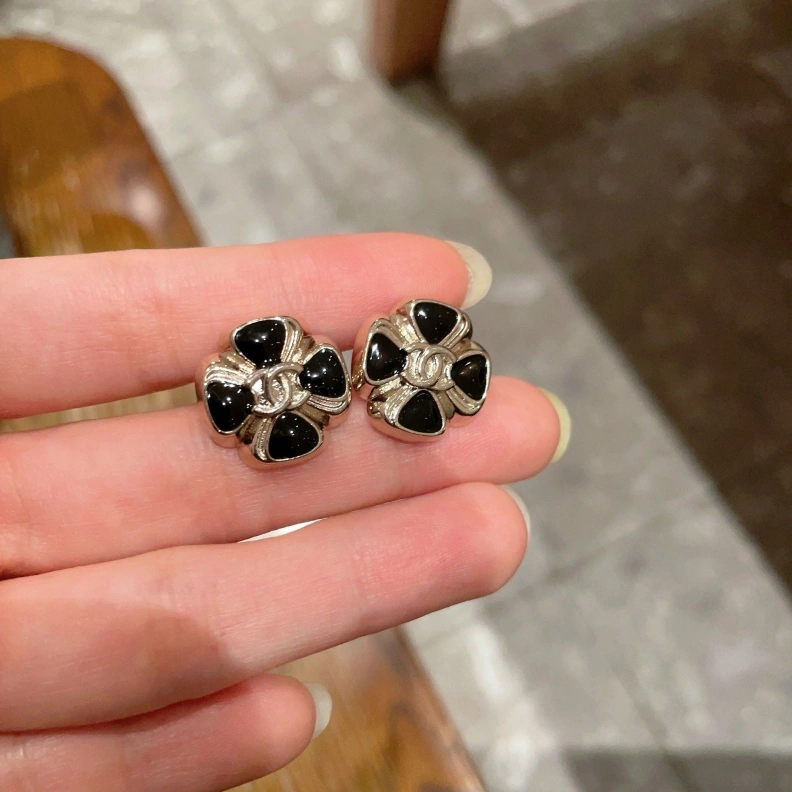 Soft Chxnxl Earrings 284483