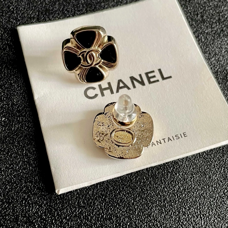 Soft Chxnxl Earrings 284483