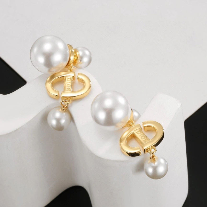 Bold Christian Dxxr Earrings 293938