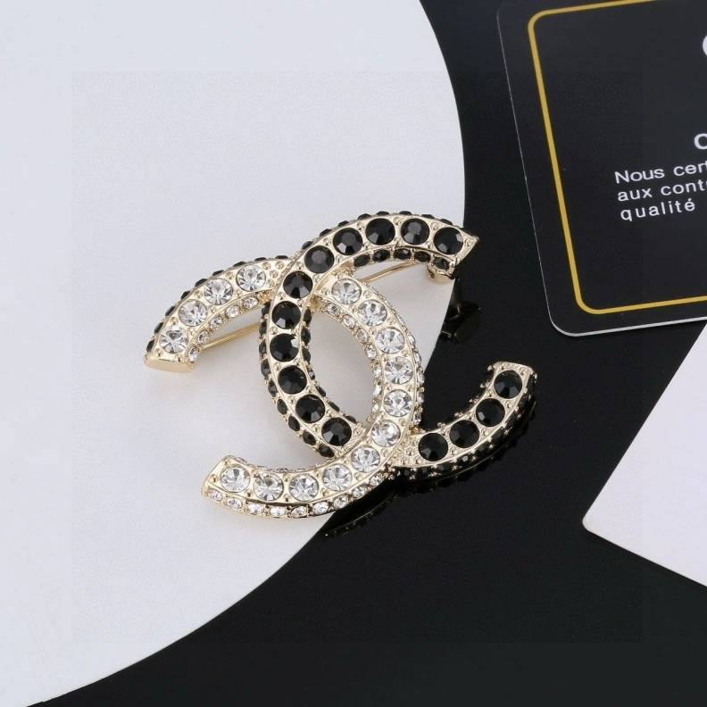 Sleek Chxnxl Brooches 284652