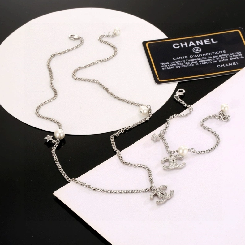 Modern Chxnxl Necklaces 285012