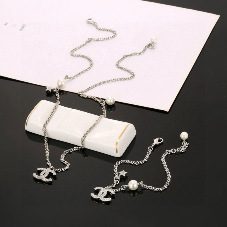 Modern Chxnxl Necklaces 285012