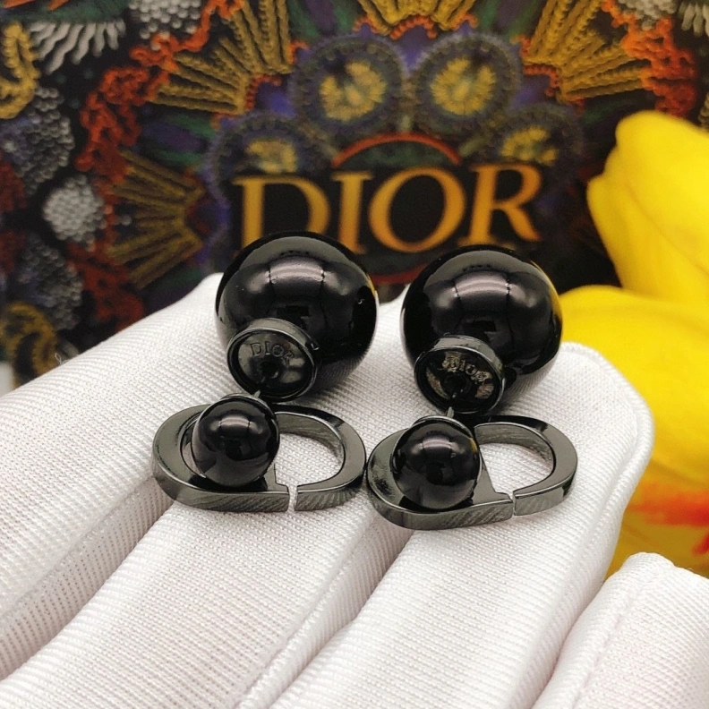 Durable Christian Dxxr Earrings 293931