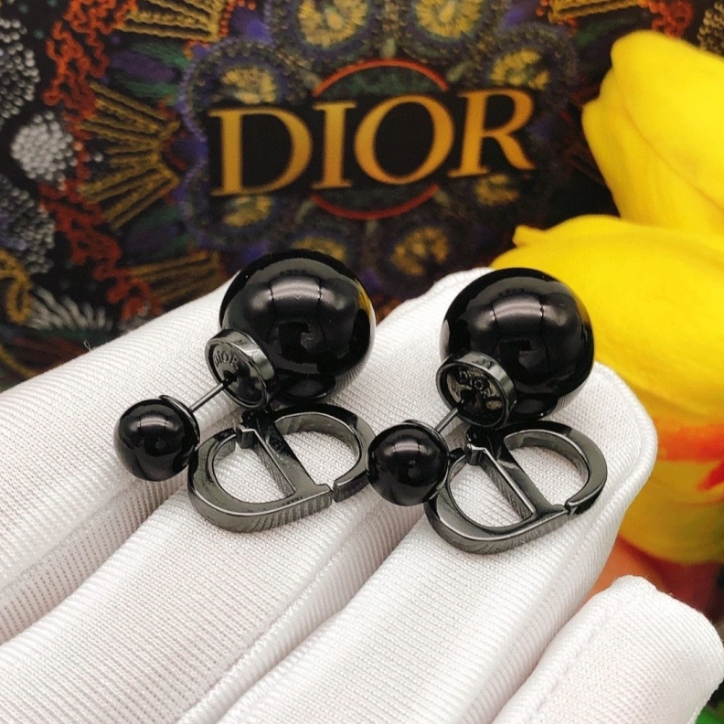 Durable Christian Dxxr Earrings 293931