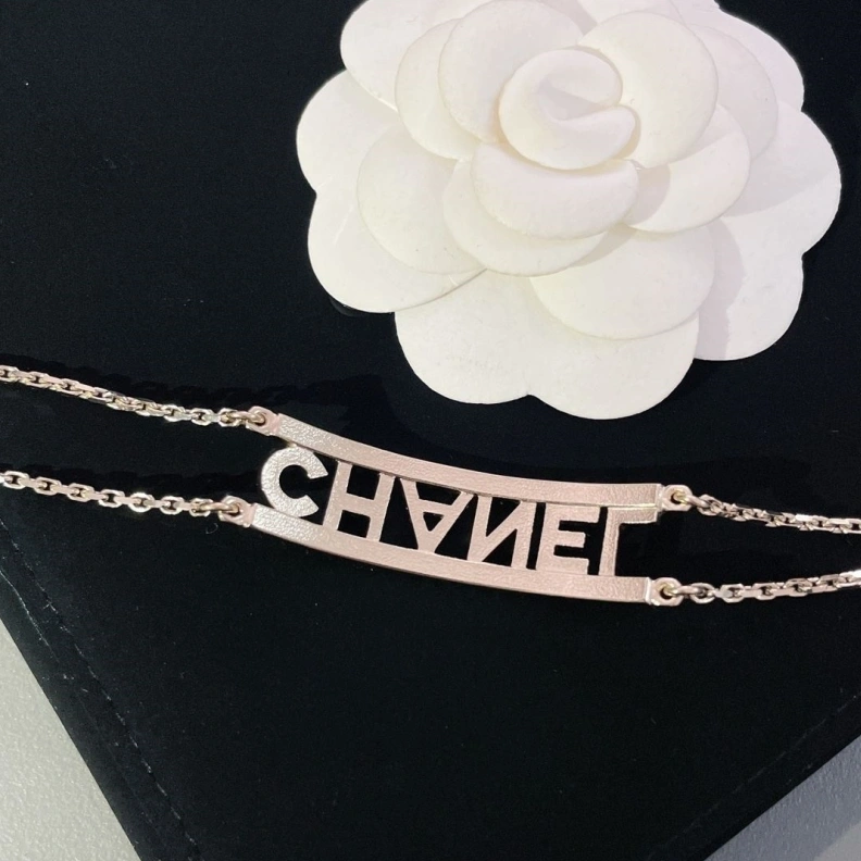 Cozy Chxnxl Necklaces 284993
