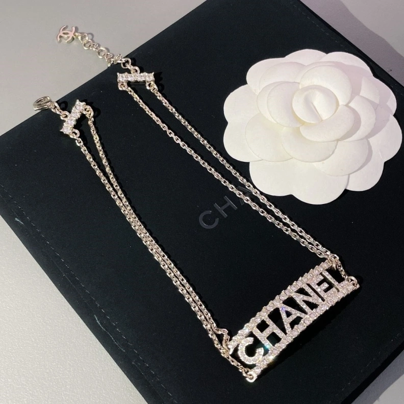 Cozy Chxnxl Necklaces 284993
