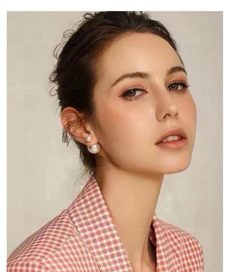 Lightweight Christian Dxxr Earrings 293929