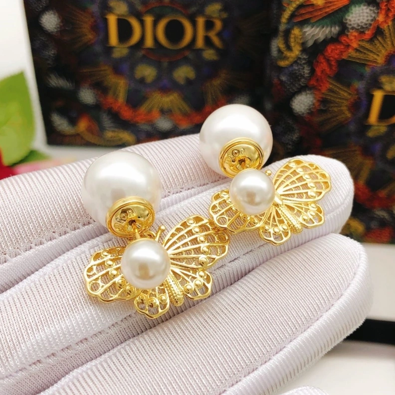 Christian Dxxr Earrings Unique 294563