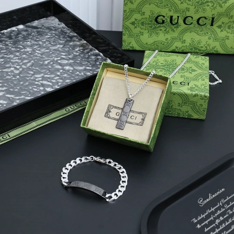 Gxccx Necklaces Elegant 302098