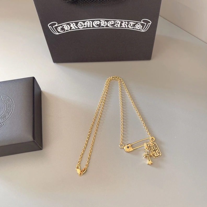 Comfortable Chrxmx Hxxrts Necklaces 296127