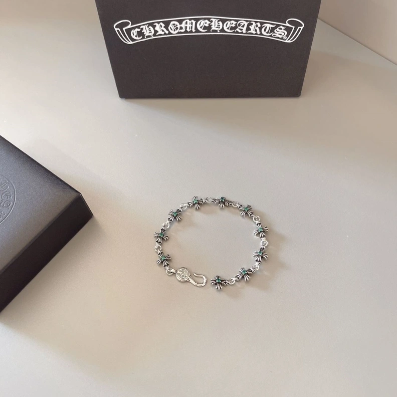 EyeCatching Chrxmx Hxxrts Bracelets 296565