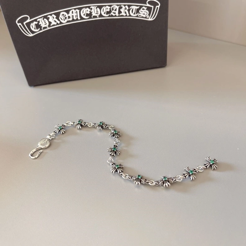 EyeCatching Chrxmx Hxxrts Bracelets 296565