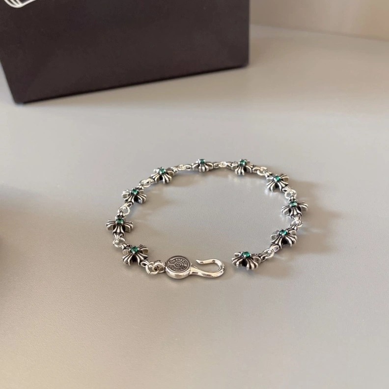 EyeCatching Chrxmx Hxxrts Bracelets 296565