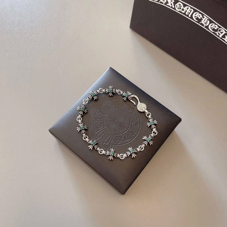 EyeCatching Chrxmx Hxxrts Bracelets 296565