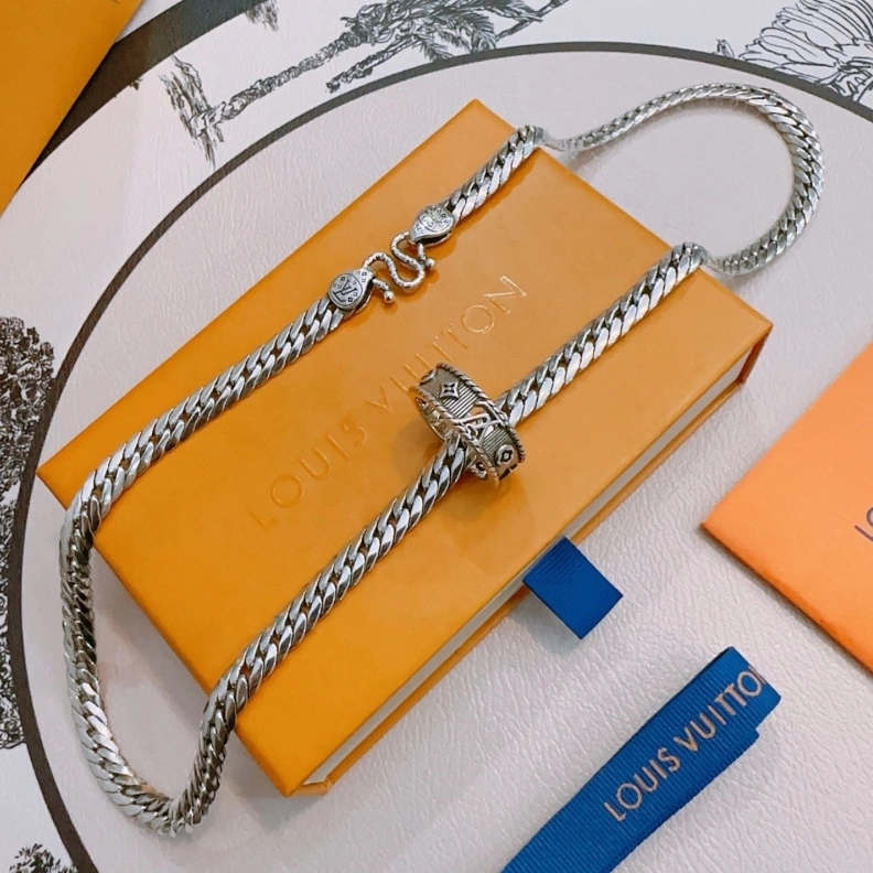 WellDesigned LX Necklaces 308536