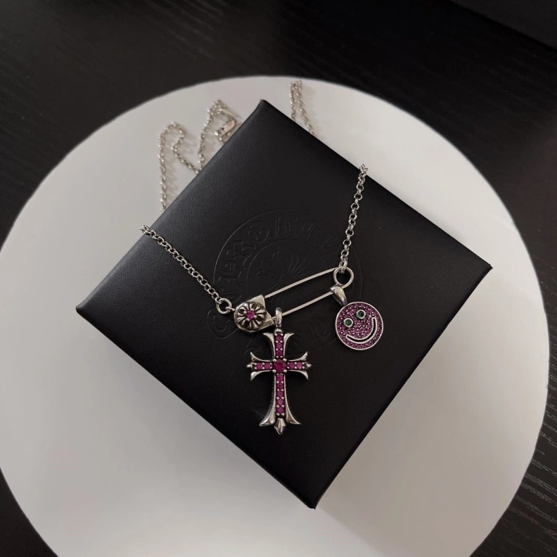 GoodFit Chrxmx Hxxrts Necklaces 297912