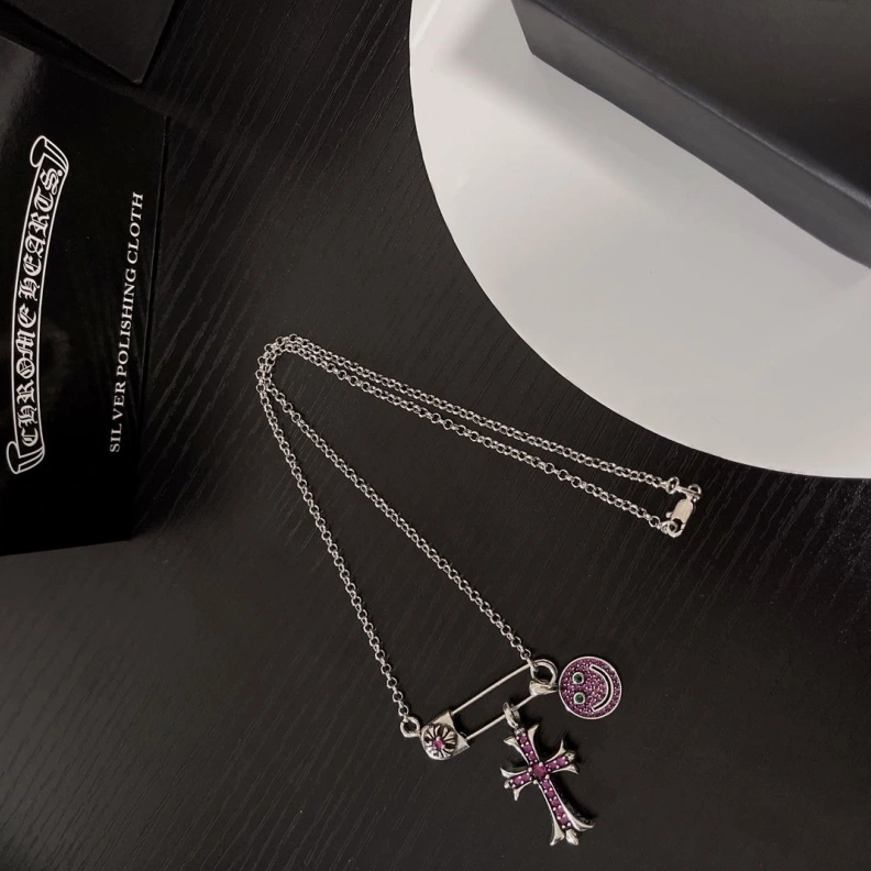 GoodFit Chrxmx Hxxrts Necklaces 297912